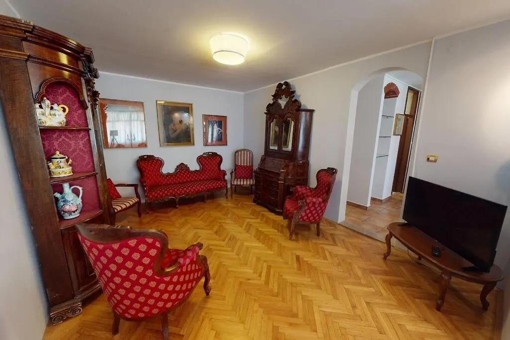 Writer'S Apartment In An Unique Split District Kroatië